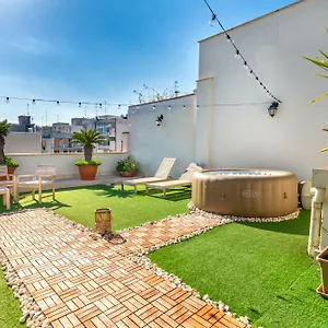 150mq-rooftop-paradise-with-hot-jacuzzi.barihotels.org/
